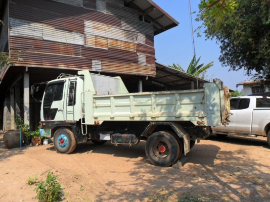 ขายรถหกล้อฮีโน่ สิงห์ไฮเทค