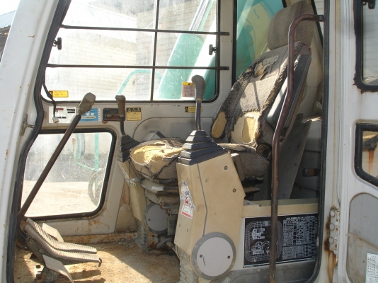 ถึงไทยแล้ว Kobelco SK60-1 (mark III) สภาพสวย นำเข้าจากญี่ปุ่น ถูก ๆ เลย นะครับนะ