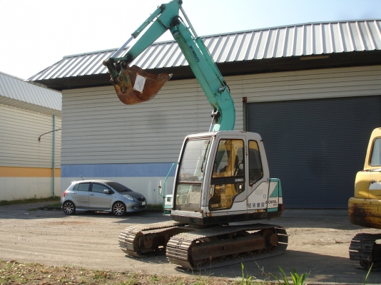 ถึงไทยแล้ว Kobelco SK60-1 (mark III) สภาพสวย นำเข้าจากญี่ปุ่น ถูก ๆ เลย นะครับนะ