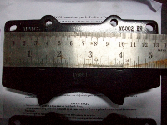 ผ้าเบรค VIGO SMART/FORTUNER 4*4 ของ ADVIOS เป็นของแท้ๆติดรถเลยครับรับประกันได้ครับ