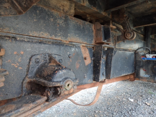 ขายรถฮีโน่6ล้อKLดั้ม สภาพดี พร้อมใช้งานคับ