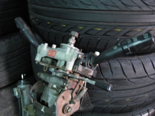 ขายยกคอพวงมาลัย รถตู้หัวจรวด มีกูญแจ พร้อมเบ้า ใช้ได้ทุกอย่าง