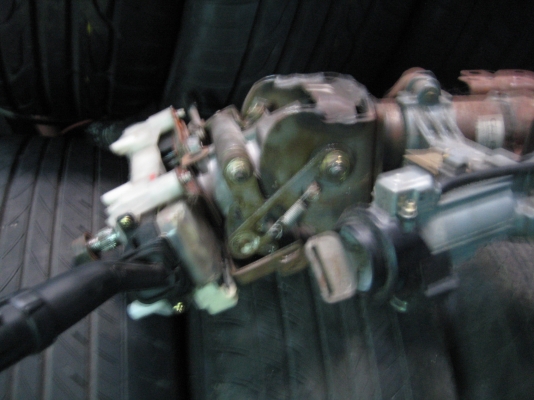 ขายยกคอพวงมาลัย รถตู้หัวจรวด มีกูญแจ พร้อมเบ้า ใช้ได้ทุกอย่าง