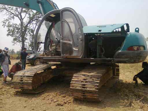 KOBELCO SK200 MACK 5 ซุปเปอร์ ไฟฟ้าครบ เล่มทะเบียน