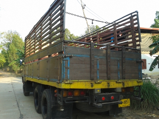 ขาย 10 ล้อ 1 เพลา JCM 175 แรง ขาย 10 ล้อ 1 เพลา JCM 175 แรง