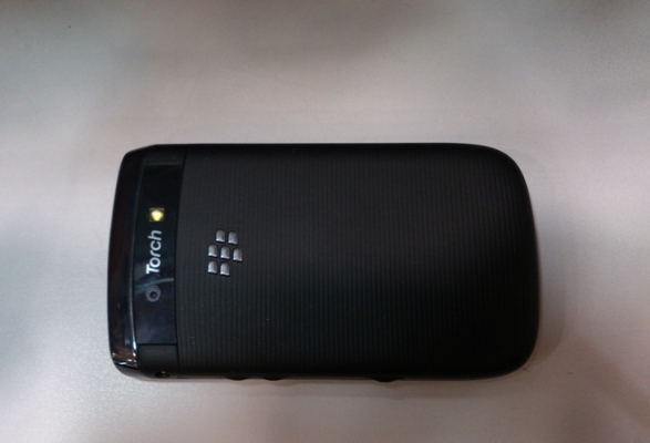 ขอนอกเรื่องครับขายBlakBerry9800
