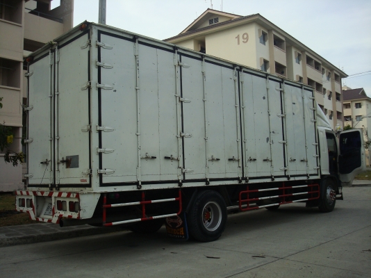ขายรถบรรทุก HINO FG1JPPA 212 แรง ตู้แห้ง10บาน ปี 48ไม่มีเสากลาง