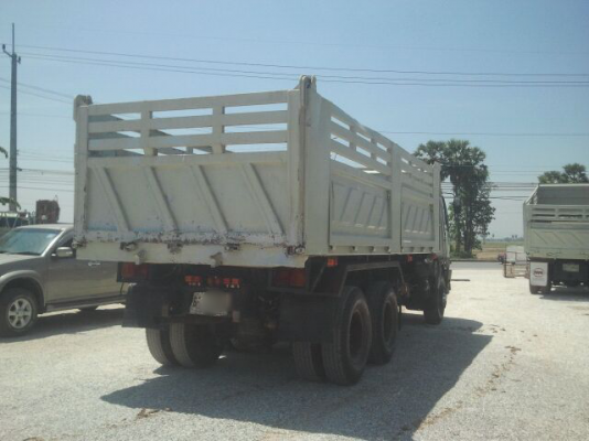 ขายรถบรรทุกสิบล้อดั๊มพ์ HINO 3H เครื่อง HO7D 195 แรง เครื่องเดิม เกียร์เดิม แอร์พร้อม ดั๊มพ์สามมิตร