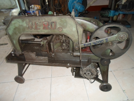 แท่นเลื่อย HERO  8,000  พร้อมใช้  ด่วน  !!!!!!