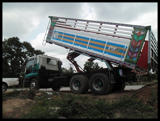 สิบล้อ GIGA 360 แรง สภาพดี สวยๆ ขายด่วนๆ สิบล้อ GIGA 360 แรง สภาพดี สวยๆ ขายด่วนๆ