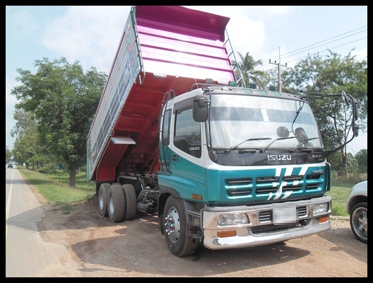 สิบล้อ GIGA 360 แรง สภาพดี สวยๆ ขายด่วนๆ สิบล้อ GIGA 360 แรง สภาพดี สวยๆ ขายด่วนๆ