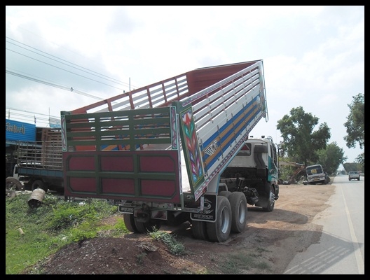 สิบล้อ GIGA 360 แรง สภาพดี สวยๆ ขายด่วนๆ สิบล้อ GIGA 360 แรง สภาพดี สวยๆ ขายด่วนๆ