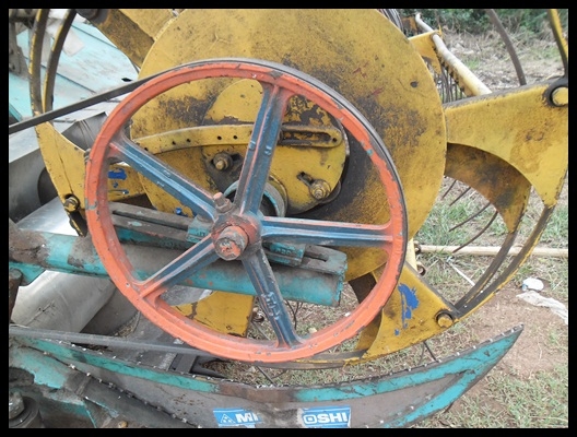 รถเกี่ยวข้าว เครื่องดี สภาพสวยๆ