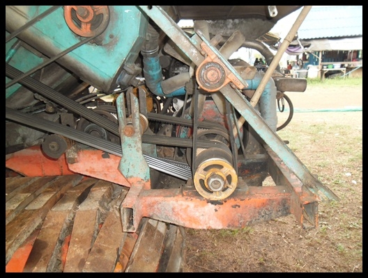 รถเกี่ยวข้าว เครื่องดี สภาพสวยๆ