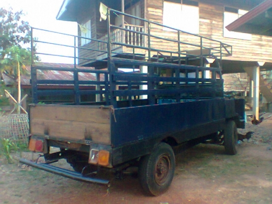 อีแต๋น เครื่อง อิซูซุ 75 แรง เพลาลอย บรรทุกโครงสร้างแข็งแรง