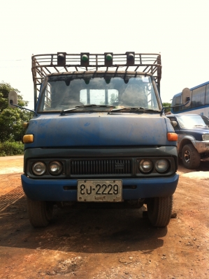 ขายรถบรรทุกหกล้อเล็กราคากันเอง ขายรถบรรทุกหกล้อเล็กราคากันเอง