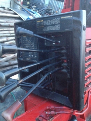 ขายเครน UNIC 3.7 ตัน 3 ปลอก 2 ชัก สภาพดี 255000