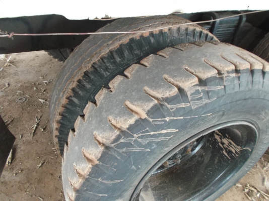 ขายด่วนรถสิบล้อสองเผลาไม่ดรั้มแม่ลูกคอกเกษตรHINOFL178