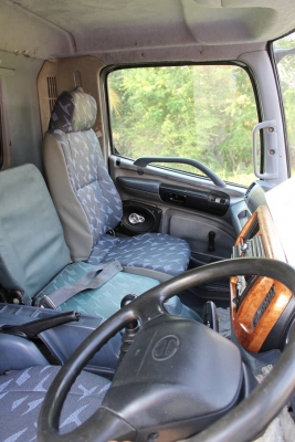 ขาย  รถตู้บรรทุก HINO 4 สูบ 150 เเรงม้า