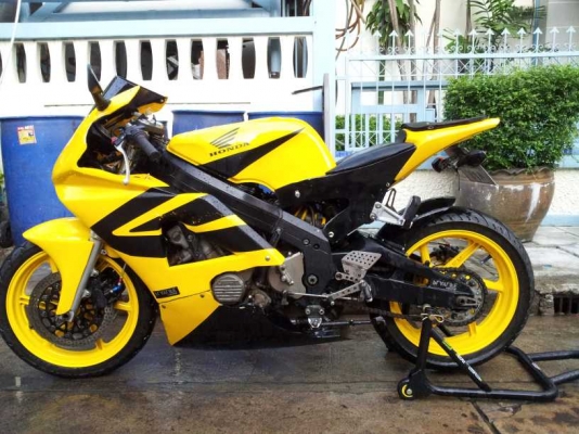 ขาย cbr400 y89 ทะเบียนไม่ขาดต่อพร้อมโอน 69,000 ขาย cbr400 y89 ทะเบียนไม่ขาดต่อพร้อมโอน 69,000