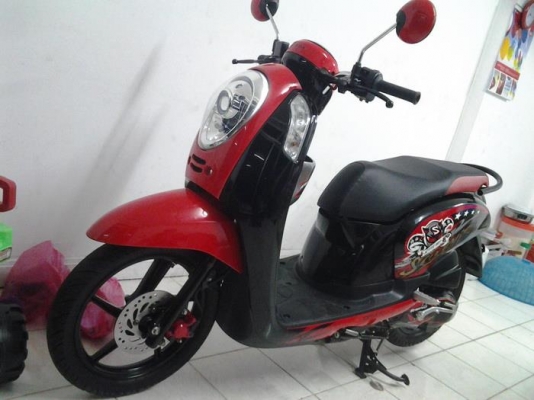 รุ่นใหม่ล่าสุดเทพมากๆ Scoopy &ndash; i (ล้อแม็กซ์) ปี 2555 ขายถูก