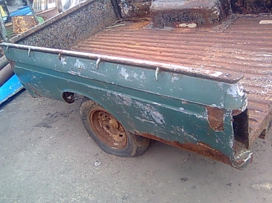 ขายดัทสัน520เกียร์คอ เครื่อง1300ครับ