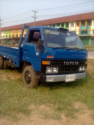 ขายรถ TOYOTA BU91 รถสภาพดีมากยางดีคัซซีสวยไม่มีรอยห้องเก๋งสะอาดเครื่องแน่นพร้อมแซงประปา