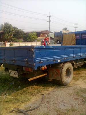 ขายรถ TOYOTA BU91 รถสภาพดีมากยางดีคัซซีสวยไม่มีรอยห้องเก๋งสะอาดเครื่องแน่นพร้อมแซงประปา