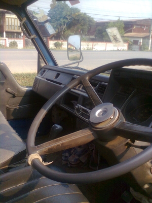 ขายรถ TOYOTA BU91 รถสภาพดีมากยางดีคัซซีสวยไม่มีรอยห้องเก๋งสะอาดเครื่องแน่นพร้อมแซงประปา