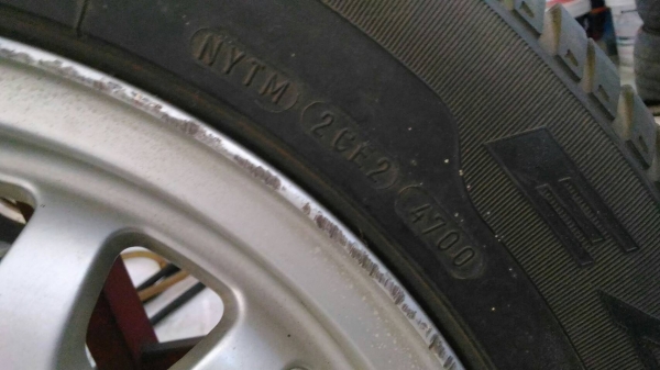 ล้อแม็กอะไหล่BMW318I  E36  15นิ้ว 5รู120  มียาง 800บาท 0890671028    อยู่ดอนเมือง IDline 0890671028