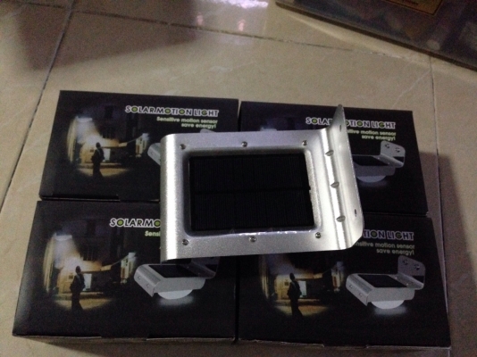 โซล่าเซล LED 16 ดวง เปิด-ปิด อัตโนมัติ เมื่อมืดค่ำ