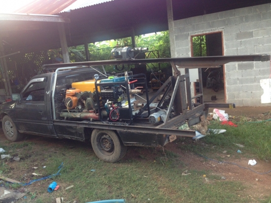 รถเจาะบาดาล พร้อมอุปกรณ์ใช้งาน ก้านเจาะ60เมตร