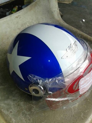 หมวกกันน็อคใหม่และมือสอง