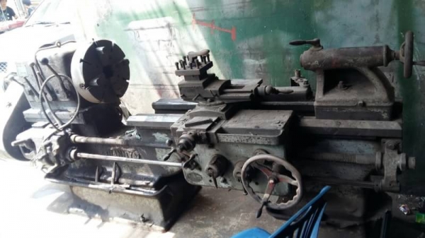 ขายกลึง7ฟุตยุโรป2เพลาคอลึกราคาถูกมากครับนน.3ตันกว่าครับ