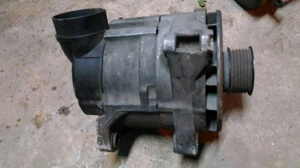 ไดชาจน์BMW320I E36 เครื่องM50 140แอมป์ สภาพเชียงกง2000บาท 0890671028 อยู่ดอนเมือง IDline 0890671028