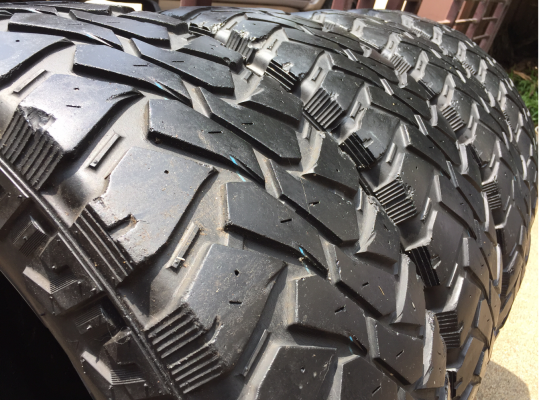 ยาง Mud Maxxis 265 75 16 ปี12 พร้อมใช้งาน ราคาไม่แพง