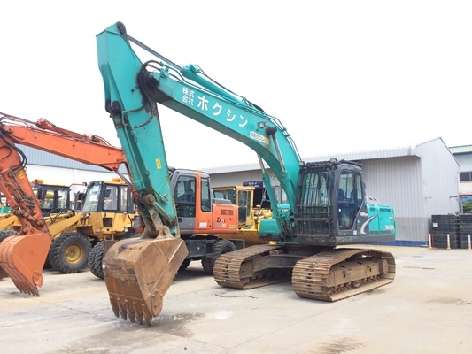 KOBELCO: SK200-8#YN12 ปี2011 แทรค80 พร้อมลายPiping นำเข้าตรงจากญี่ปุ่นครับ