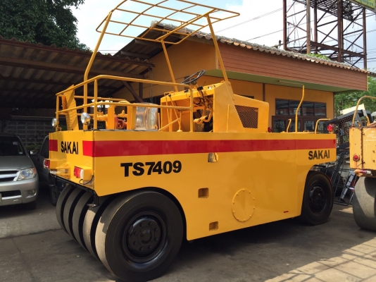 ขายด่วนรถบดล้อยาง9ล้อSAKAI TS7409 ทำสีพร้อมใช้ เอกสารเล่มทะเบียน