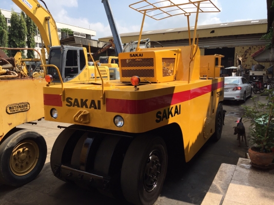 ขายด่วนรถบดล้อยาง9ล้อSAKAI TS7409 ทำสีพร้อมใช้ เอกสารเล่มทะเบียน