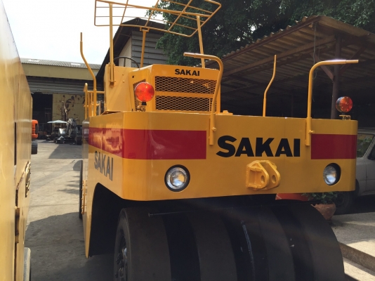 ขายด่วนรถบดล้อยาง9ล้อSAKAI TS7409 ทำสีพร้อมใช้ เอกสารเล่มทะเบียน