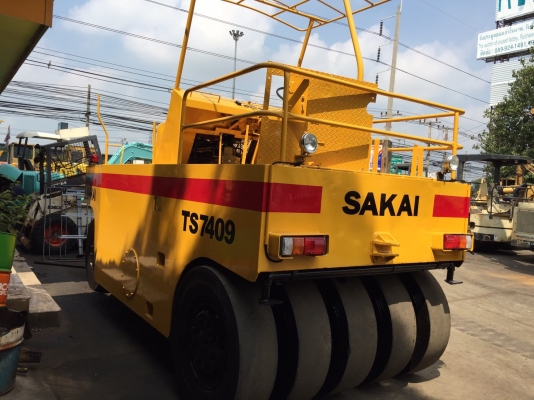 ขายด่วนรถบดล้อยาง9ล้อSAKAI TS7409 ทำสีพร้อมใช้ เอกสารเล่มทะเบียน