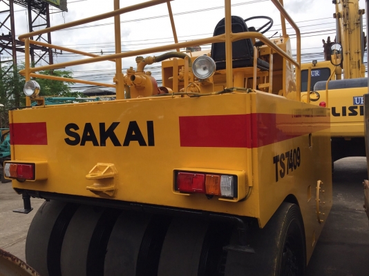 ขายด่วนรถบดล้อยาง9ล้อSAKAI TS7409 ทำสีพร้อมใช้ เอกสารเล่มทะเบียน