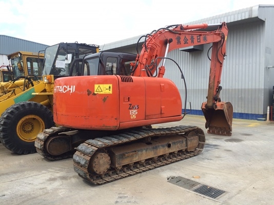 HITACHI: EX135USR ปี1999 แทรคก้อนยาง พร้อมลายPiping นำเข้าตรงจากญี่ปุ่นครับ