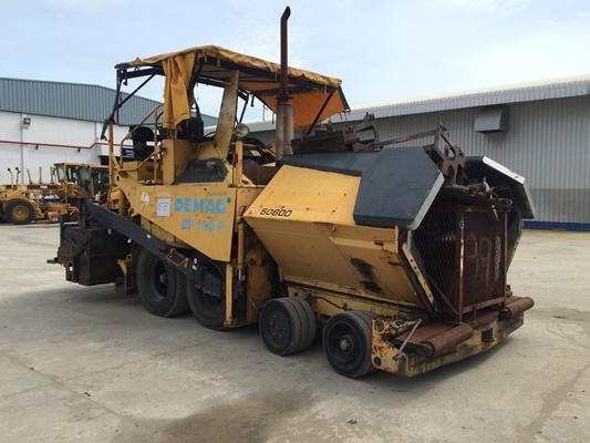 รถปูผิวทาง DEMAG: DF130P ปี1999 ระบบสั่น,สับครบ สภาพสวยครับ