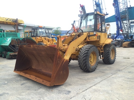 CAT: 910F#2SS 5526ชม. นำเข้าจากญี่ปุ่น เครื่องเกียร์ดี ยางสวยครับ