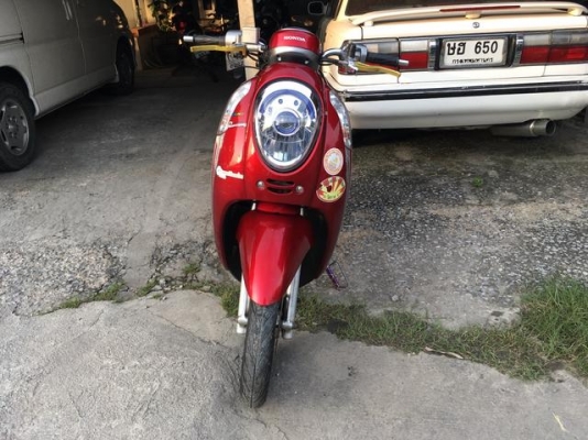 scoopy i สวย ราคาโดน