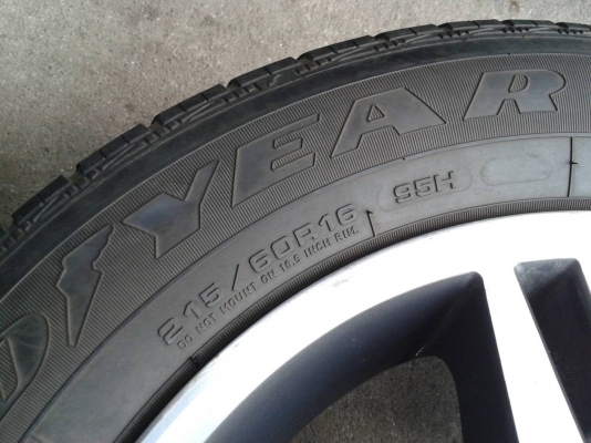 ล้ออีสุ ขอบ16นิ้ว6รู พร้อมยาง ชุดนี้ ราคา 5500 บาท