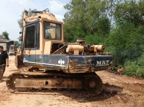 KOMATSU PC 100-3 KOMATSU PC 100-3