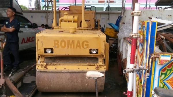 ขายรถบด โบแม็ก ล้อเหล็กหน้าหลัง สั่นสะเทื่อน สภาพสวย ชื้อเก่านอกมาไม่นาน ขาย 195000 ขายรถบด โบแม็ก ล้อเหล็กหน้าหลัง สั่นสะเทื่อน สภาพสวย ชื้อเก่านอกมาไม่นาน ขาย 195000