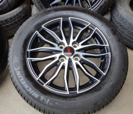 ขายล้อTOYOTA VIOS TRD รุ่น3 ยางปี 14  4 ล้อ